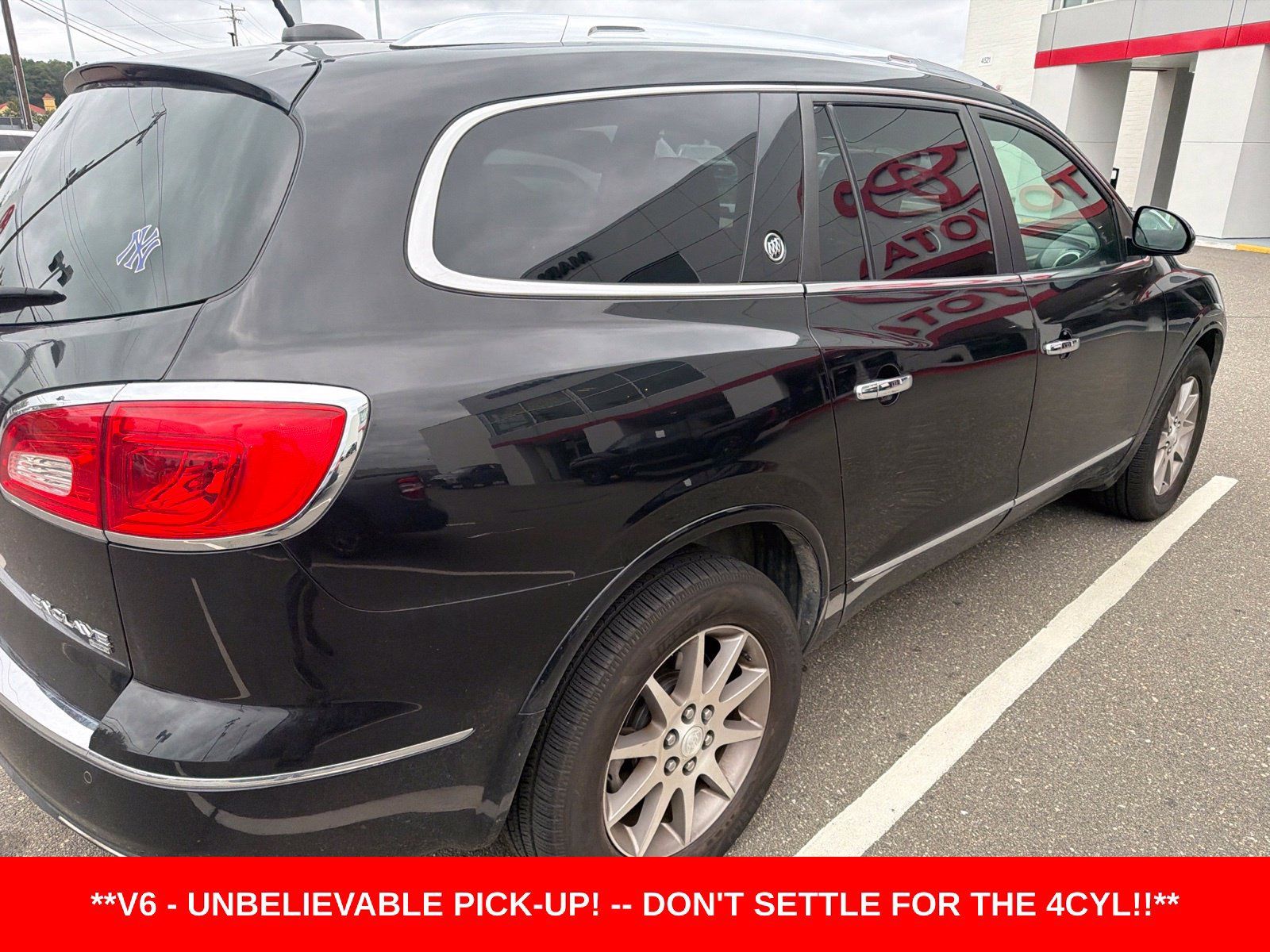 Used 2016 Buick Enclave Leather AWD/4WD image 4