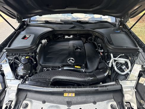 Used 2022 Mercedes-Benz GLC 300 image 34