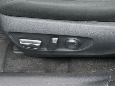 Used 2022 Toyota RAV4 XLE w/ Convenience Package image 14