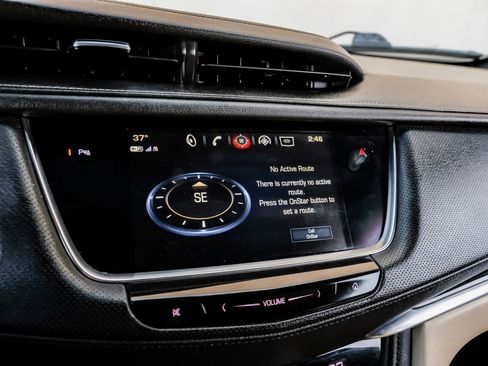 Used 2018 Cadillac XT5 Sport Utility 4D image 28