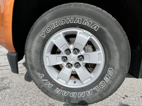 Used 2017 Chevrolet Colorado W/T w/ WT Convenience Package AWD/4WD image 12