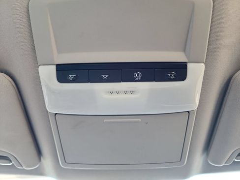 Used 2025 Nissan Altima 2.5 SV FWD image 33
