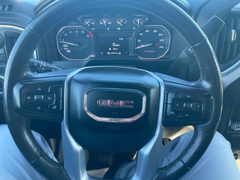 Used 2022 GMC Sierra 1500 SLE image 10