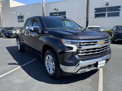 Used 2023 Chevrolet Silverado 1500 LTZ w/ LTZ Convenience Package II AWD/4WD image 4