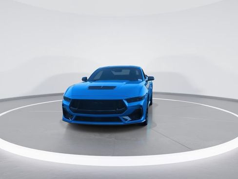 Used 2025 Ford Mustang GT RWD image 3