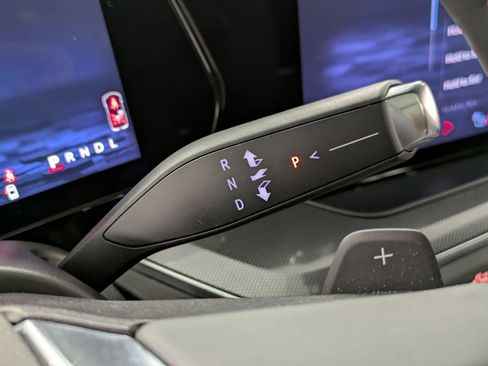 Used 2026 Chevrolet Suburban RST w/ Comfort Package AWD/4WD image 18