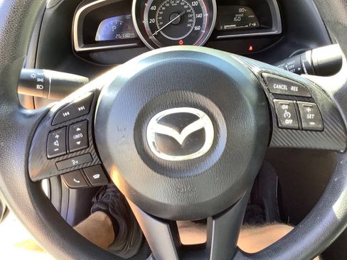 Used 2016 MAZDA MAZDA3 i Sport FWD image 40