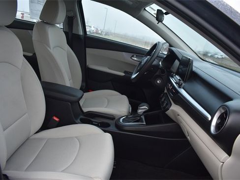 Certified 2023 Kia Forte LXS w/ LXS Technology Package image 12
