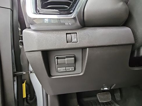 New 2026 GMC Canyon Elevation w/ Convenience Package image 28