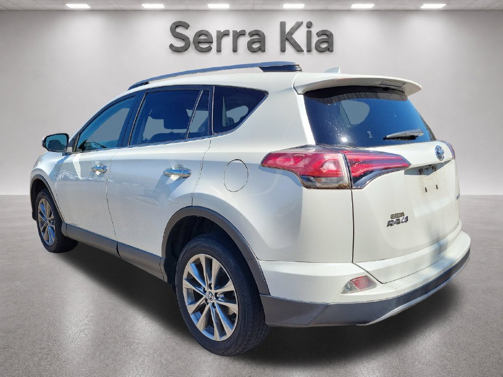 Used 2018 Toyota RAV4 Limited FWD image 3