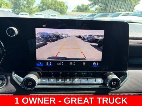 Used 2024 Chevrolet Colorado Z71 w/ Z71 Convenience Package 2 AWD/4WD image 23