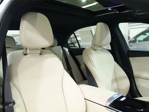 Certified 2025 Mercedes-Benz C 300 4MATIC Sedan image 23