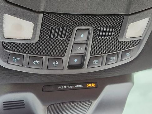 Used 2024 Ford Expedition Platinum AWD/4WD image 20