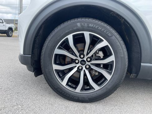 Used 2022 Ford Explorer ST-Line RWD image 32