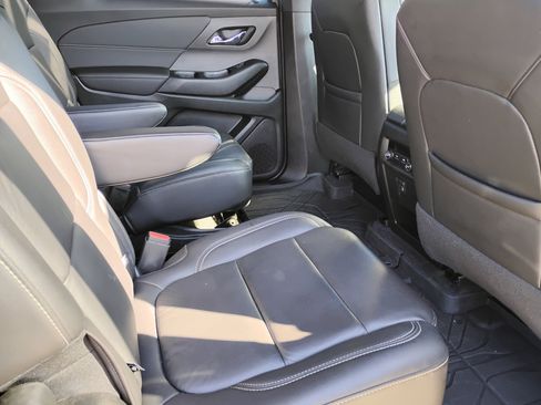 Used 2023 Chevrolet Traverse LT w/ LPO, Floor Liner Package image 19