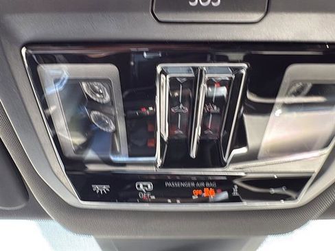 New 2025 Volkswagen Atlas Cross Sport SEL Premium R-Line image 28