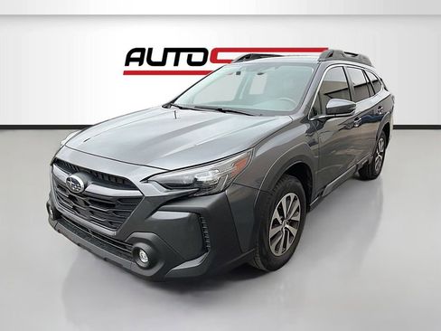 Used 2025 Subaru Outback Premium w/ Popular Package #1A AWD/4WD image 3