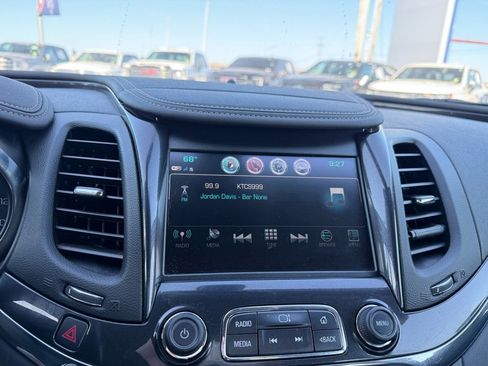 Used 2019 Chevrolet Impala Premier w/ Premier Convenience Package image 15