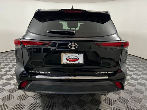 Certified 2026 Toyota Highlander Limited image 6