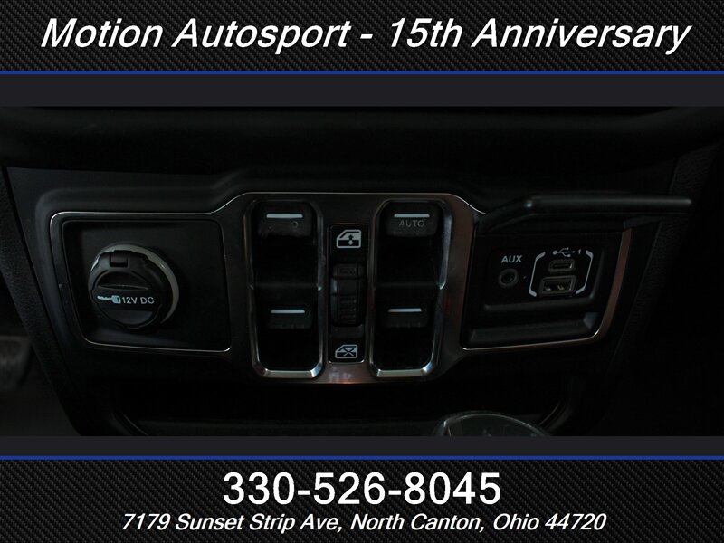 Used 2019 Jeep Wrangler Unlimited Sahara w/ Cold Weather Group AWD/4WD image 18