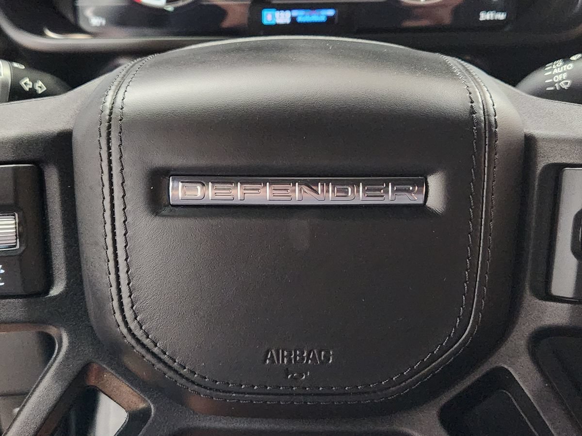 Used 2022 Land Rover Defender 110 V8 AWD/4WD image 71