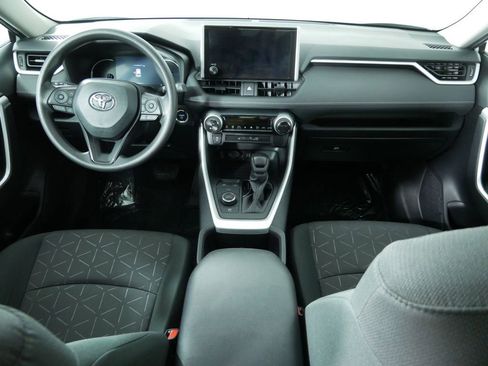 Used 2024 Toyota RAV4 XLE image 19