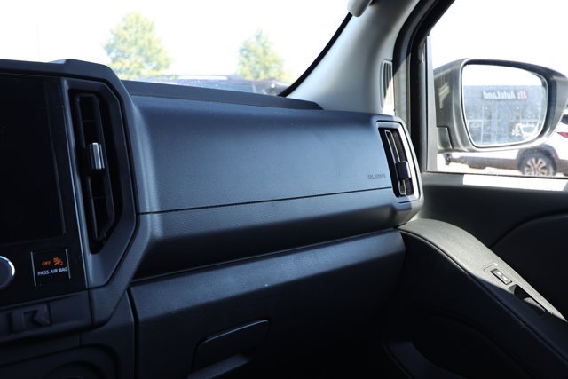 Used 2025 Nissan Frontier S AWD/4WD image 27