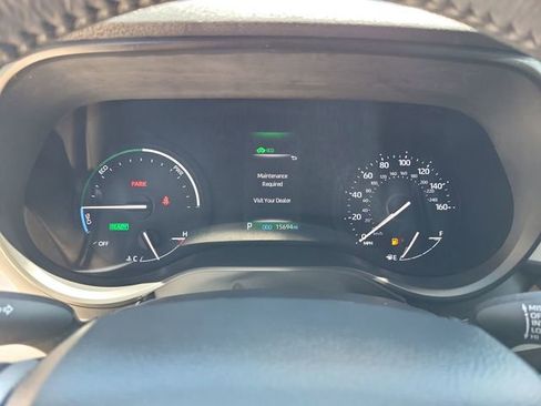 Used 2024 Toyota Sienna XLE image 10