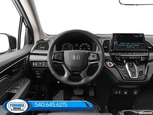 New 2026 Honda Odyssey Touring image 13