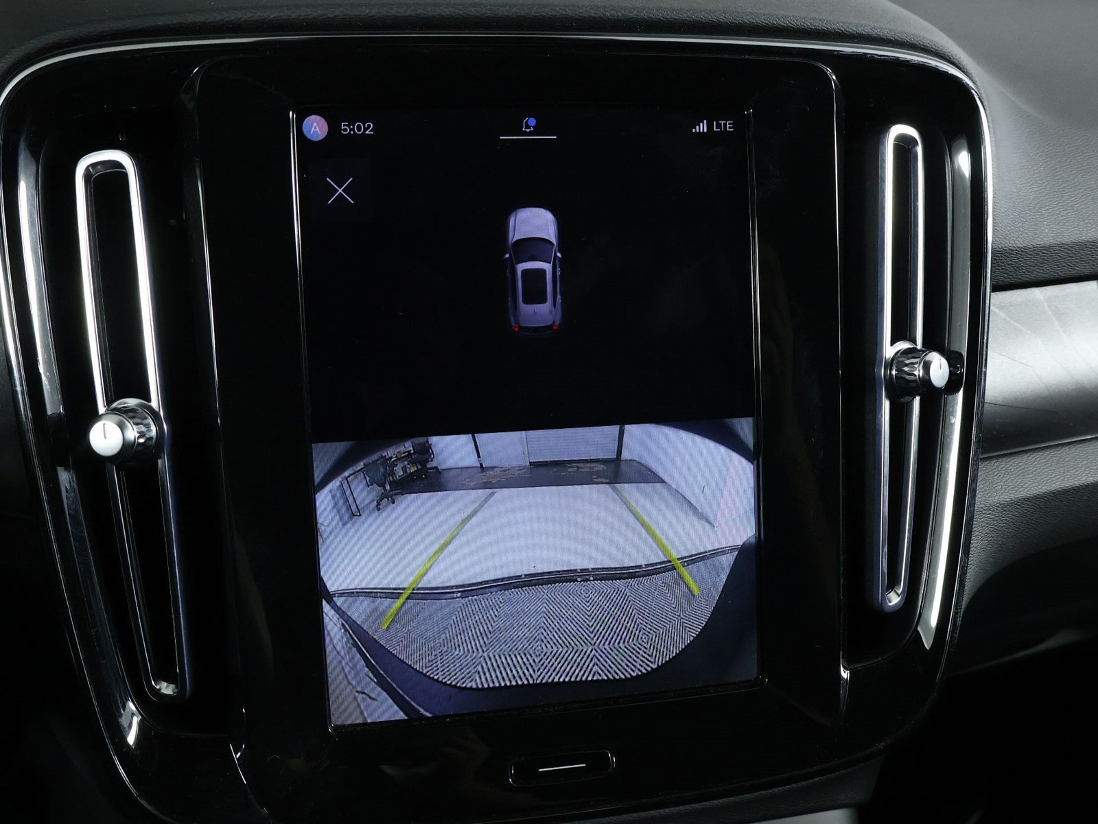 Certified 2023 Volvo XC40 Recharge Ultimate AWD/4WD image 13