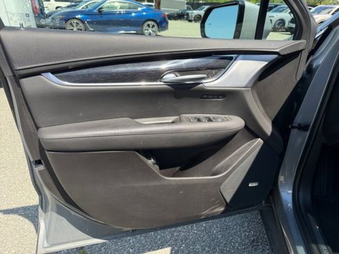 Used 2023 Cadillac XT5 Premium Luxury w/ Technology Package FWD image 20
