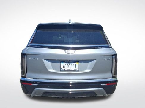 Used 2026 Cadillac Vistiq Luxury image 5