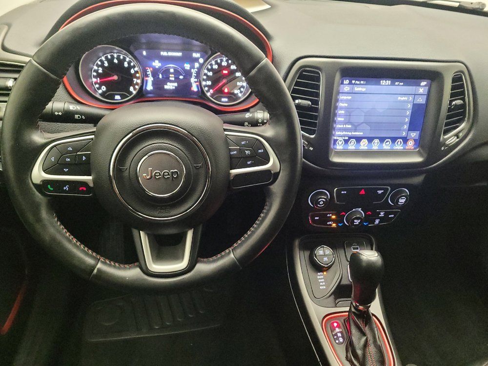 Used 2017 Jeep Compass Trailhawk AWD/4WD image 22