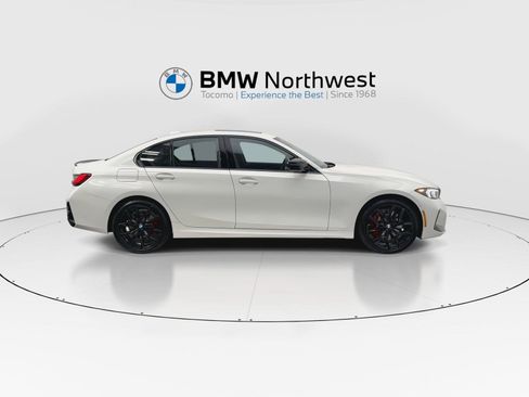 Used 2026 BMW 330i xDrive Sedan w/ M Sport Package AWD/4WD image 5