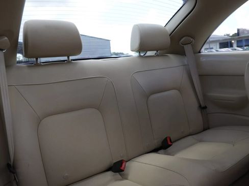 Used 2008 Volkswagen Beetle S FWD image 22