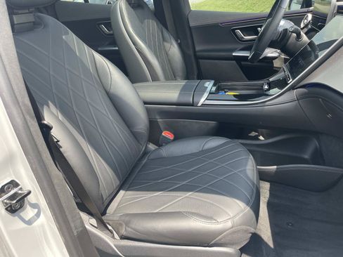 Certified 2023 Mercedes-Benz EQE 500 4MATIC SUV image 25