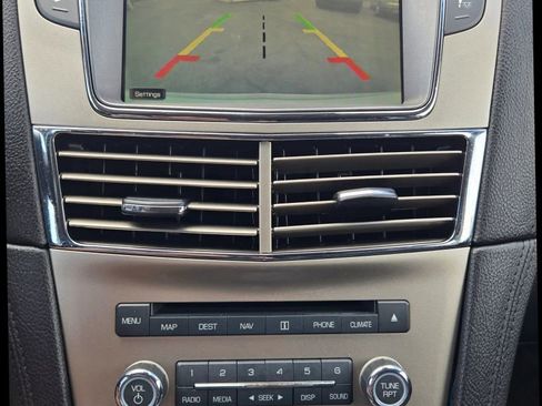 Used 2010 Lincoln MKT AWD image 28