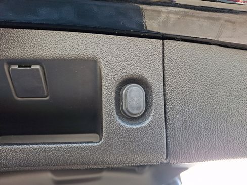 Used 2017 Chevrolet Tahoe Premier image 33