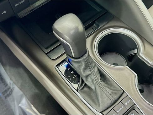 Used 2021 Toyota Camry XLE w/ Cold Weather Package image 16