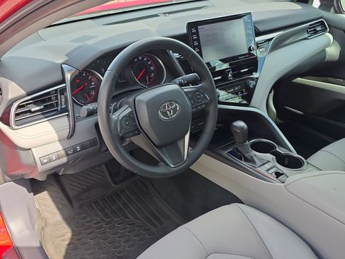 Used 2023 Toyota Camry XSE image 15