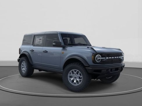 New 2025 Ford Bronco Badlands image 7