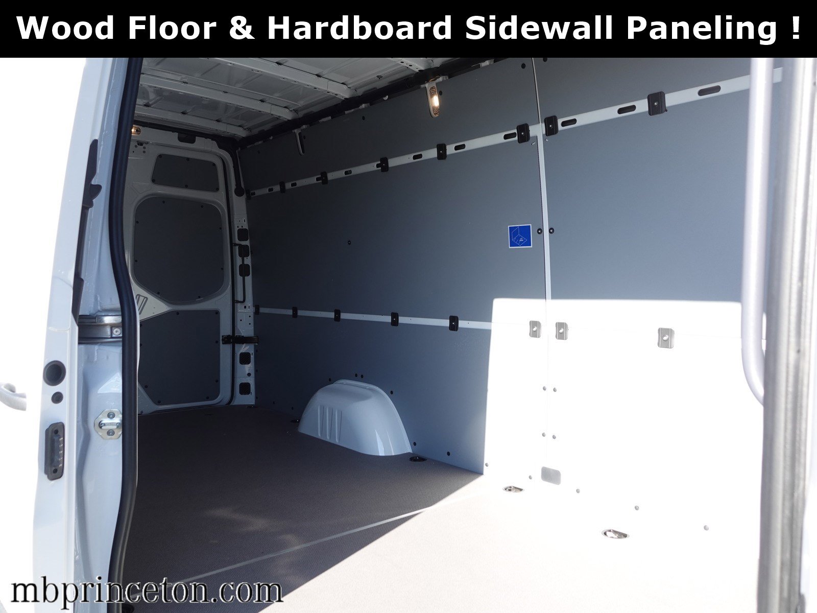 Used 2025 Mercedes-Benz Sprinter 2500 image 12