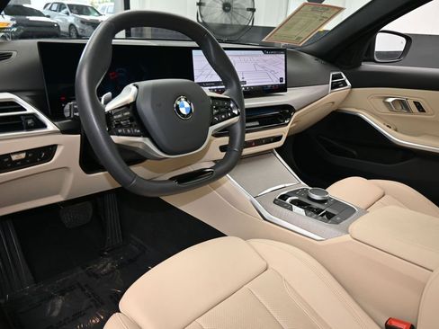 Used 2025 BMW 330i Sedan image 14