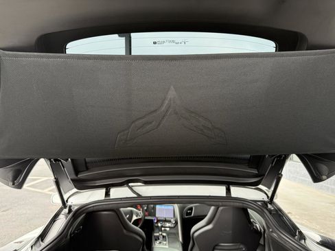 Used 2015 Chevrolet Corvette Z06 w/ 3LZ Preferred Equipment Group image 34