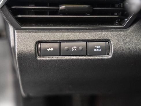 Used 2022 Nissan Altima 2.5 SR FWD image 39