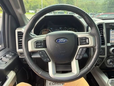 Used 2018 Ford F150 Lariat w/ Equipment Group 502A Luxury AWD/4WD image 19