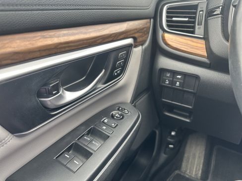 Used 2020 Honda CR-V Touring image 28