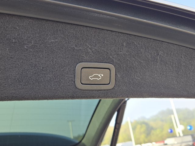Used 2016 Volvo XC60 T5 Platinum w/ Protection Package AWD/4WD image 19
