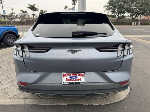 Used 2022 Ford Mustang Mach-E Select image 7