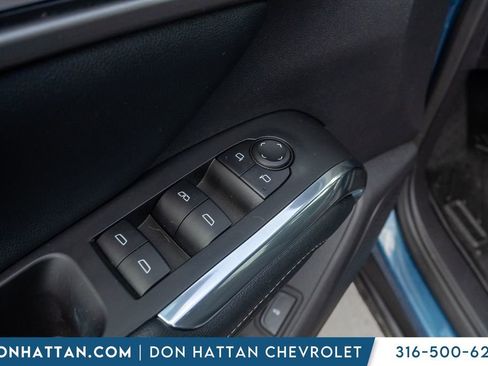 Used 2025 Chevrolet Traverse LT w/ Midnight/Sport Edition AWD/4WD image 18